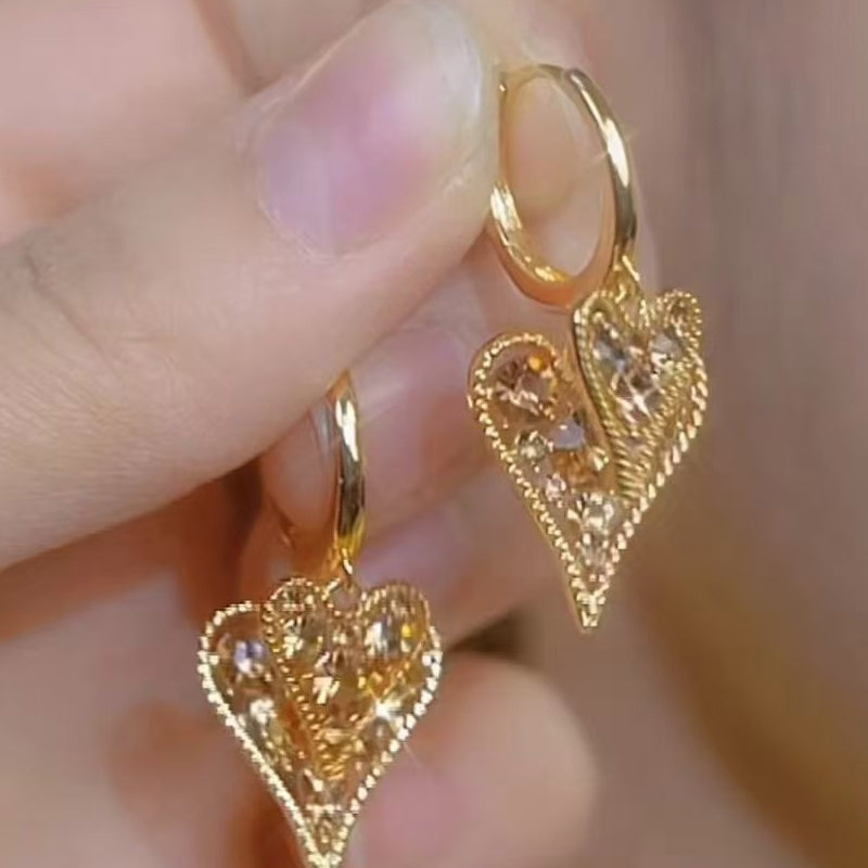📢📢50% OFF !! ⏰Elegant Sparkling Heart Hoop Earrings-8