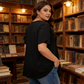 Damski T-shirt z plisowanym przodem i bufkami