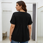 Damski T-shirt z plisowanym przodem i bufkami